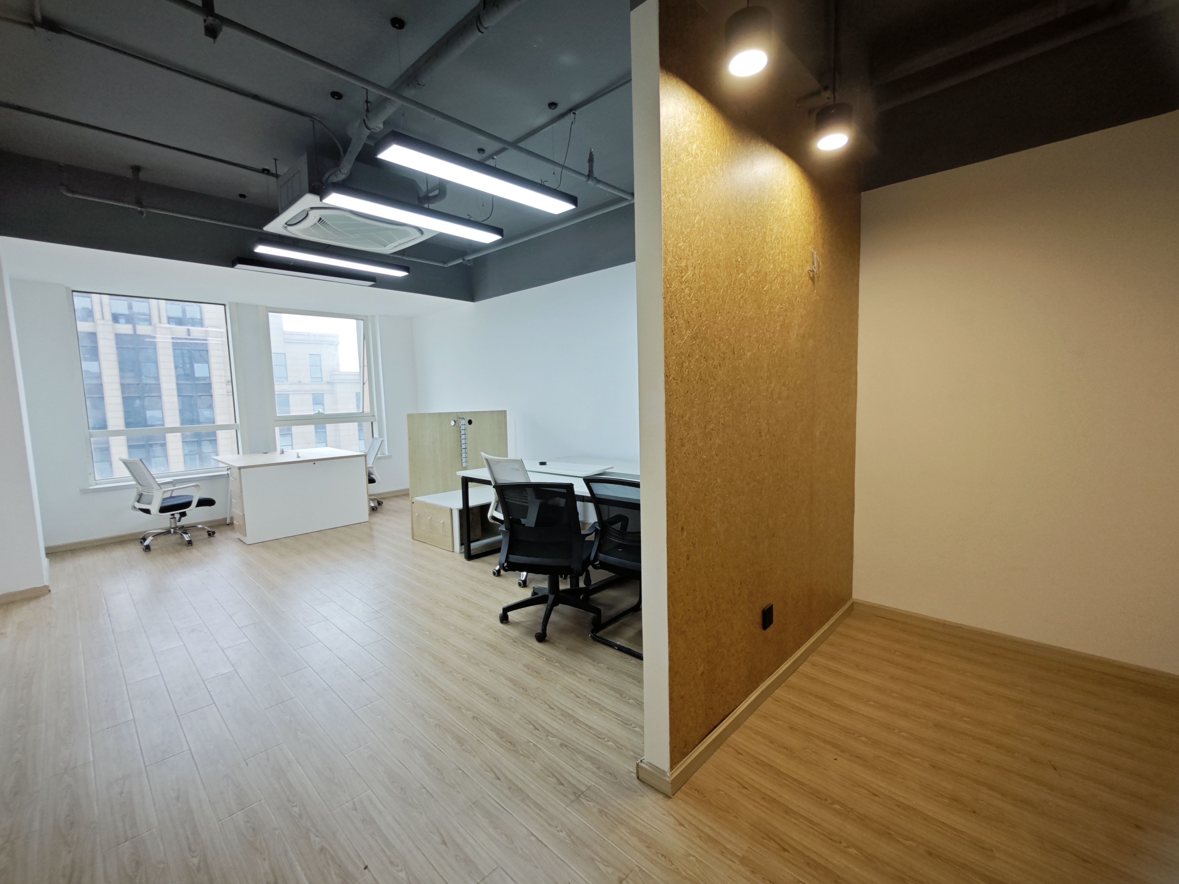 佰富时代中心广场