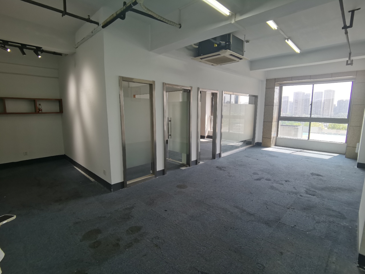 滨江星城发展大厦