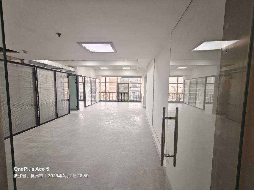 百脑汇科技大厦