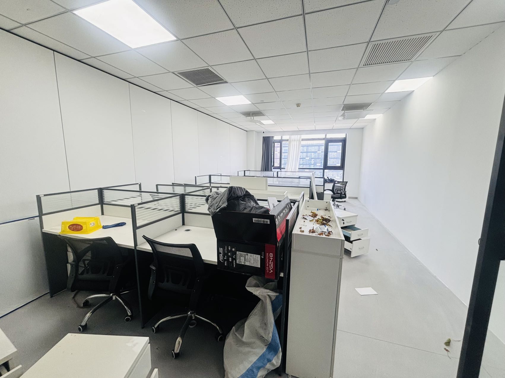 88方精装小户型 带家具 地铁口临近 新天地商圈
