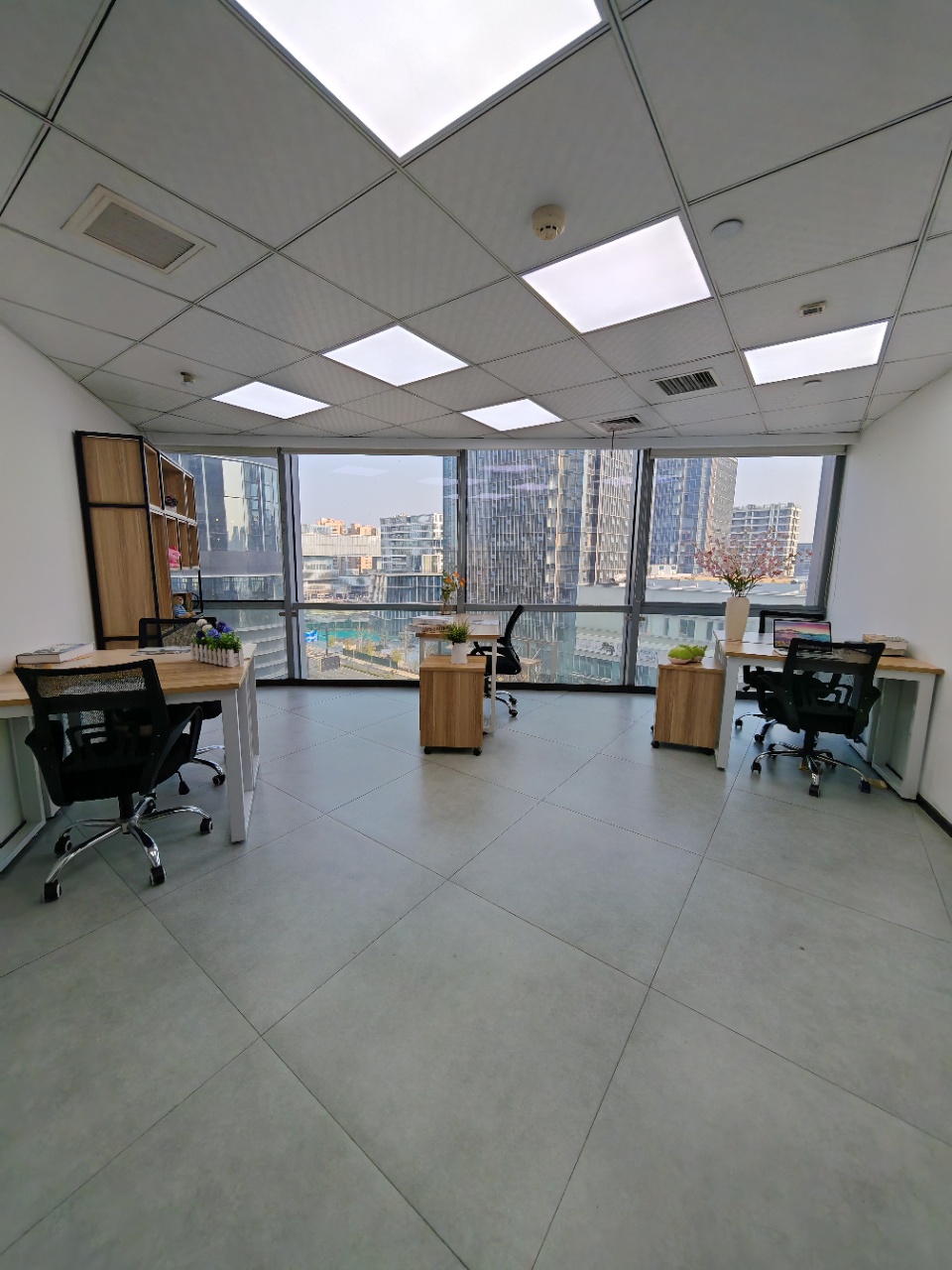 杭州主城区拱墅西湖上城靠窗小户型办公室可注册办理许可证