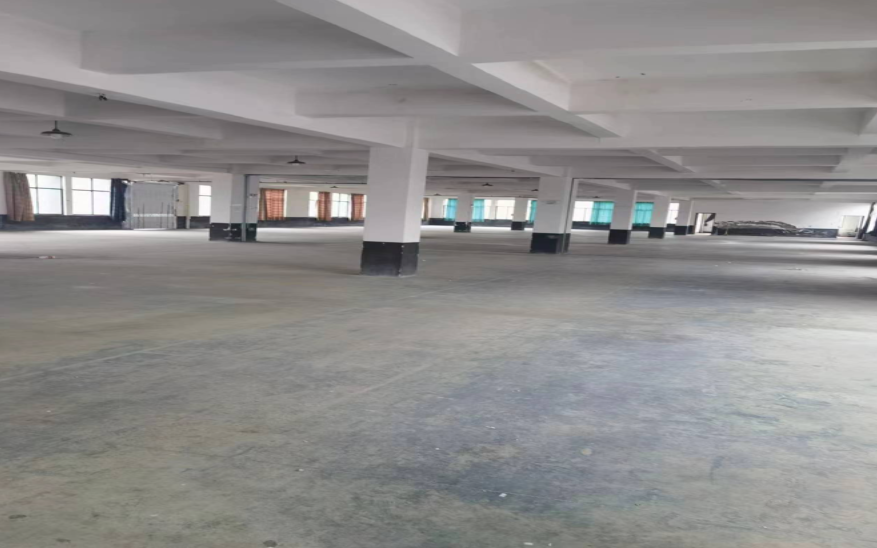 出售钱江世纪城附近 属于宁围12亩土地8.6亩有证标准厂房14000方.形象好 院子大 年限30年 附近无居民 交通方便 报价4500万 年租金300多万 适合投资